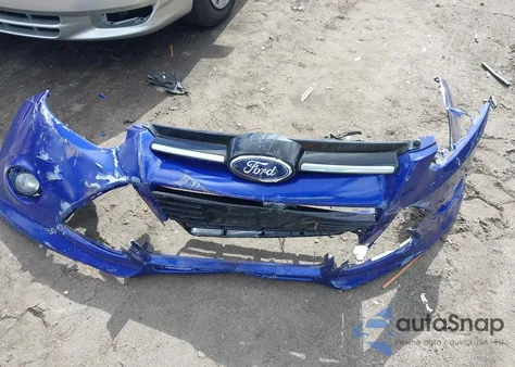 2014 Ford Focus Titanium from USA, damaged, VIN 1FADP3N2XEL221125